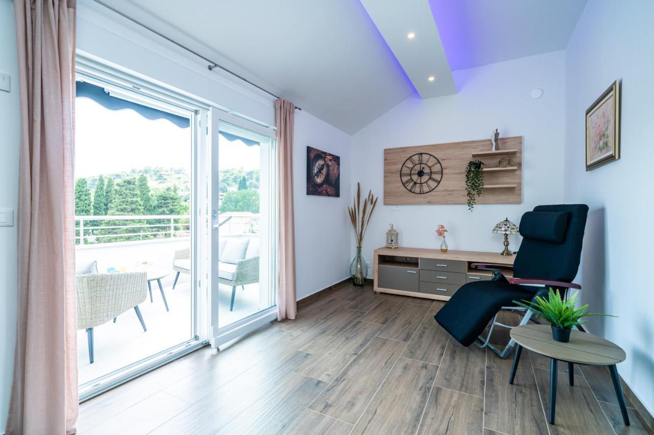 Veliki Dvoetazni S Parkingom Apartment Dubrovnik
